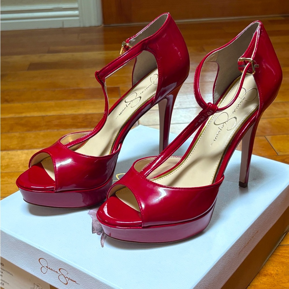 Jessica Simpson Bansi Lipstick 8.5 Red Peep-Toe T-Strap Heels